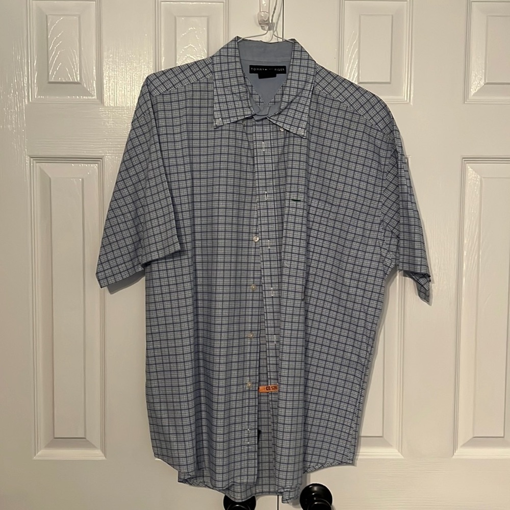 Men’s shirt sleeve shirt